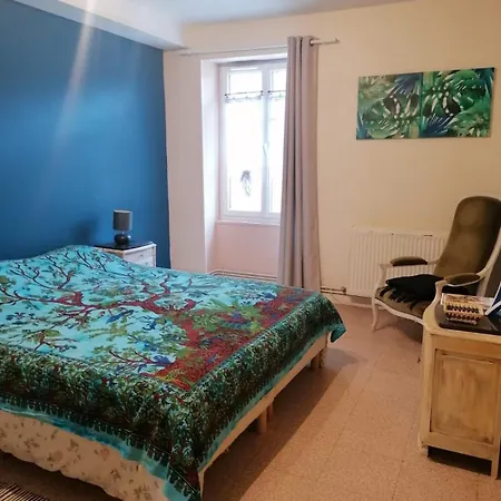 Holiday home Maison Pittoresque Avec Jardinet *