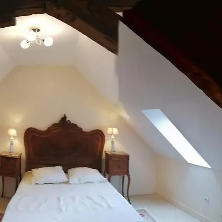 Holiday home Maison Pittoresque Avec Jardinet *