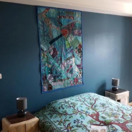 Maison Pittoresque Avec Jardinet Vakantiehuis