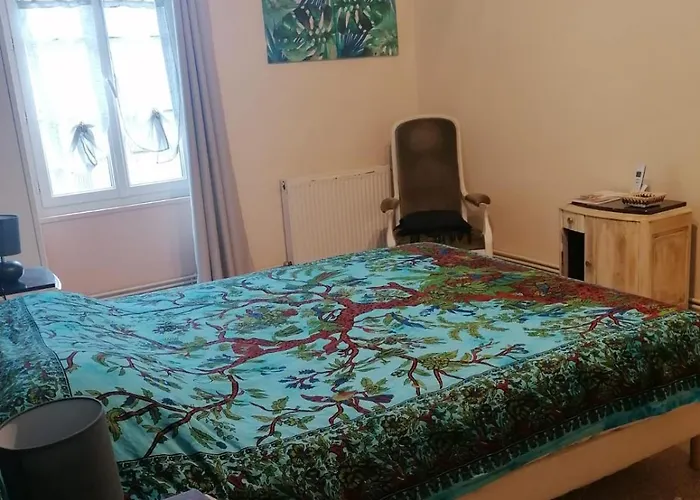 Maison Pittoresque Avec Jardinet