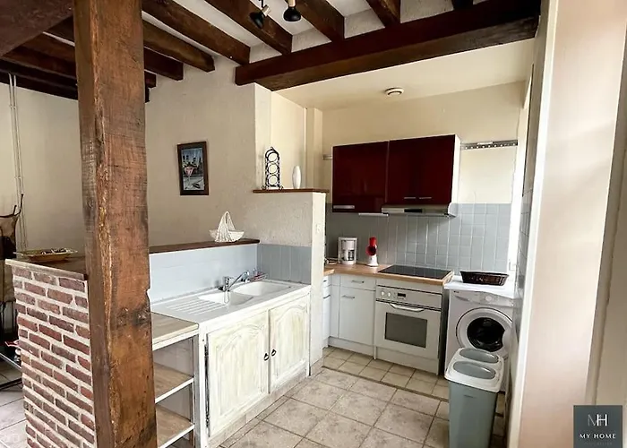 Maison Pittoresque Avec Jardinet * Mauves-sur-Huisne